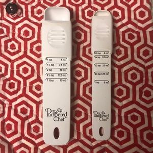 Pampered Chef measuring spoons